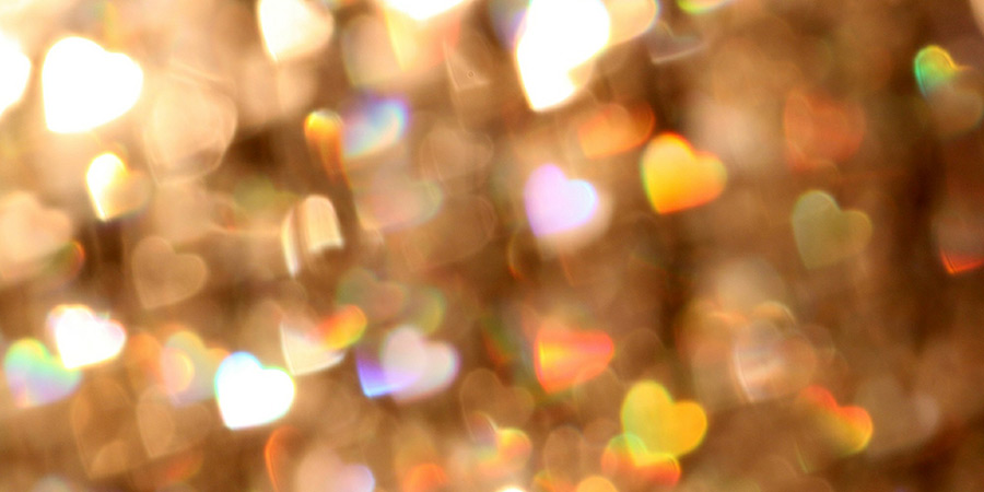 Themenbild "Herzen im Glitterdesign" von © Design n Print (Pixabay)
